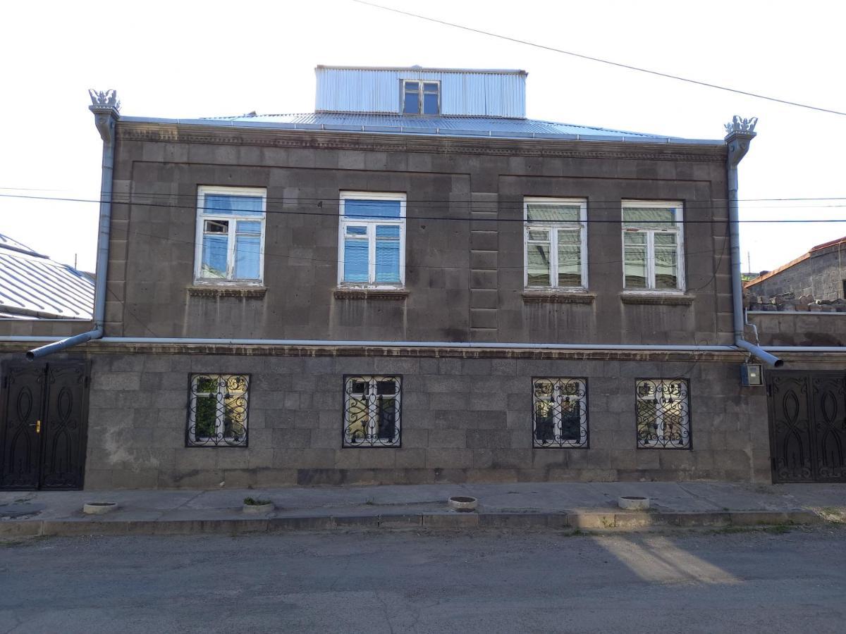 H.A.S.K Bed & Breakfast Gyumri Bagian luar foto