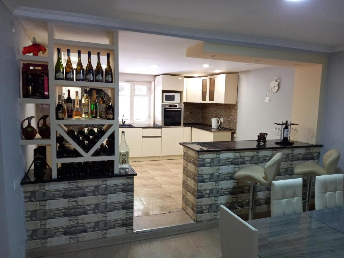 H.A.S.K Bed & Breakfast Gyumri Bagian luar foto